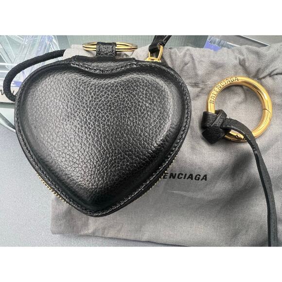 BALENCIAGA Cash Heart Zip Case Black grained calfskin leather Wit COA - Picture 3 of 11